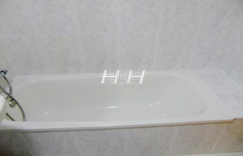 Foto 829612cb-8baf-4ca4-8cc9-84610f86871f. Alquiler piso estupendo piso con parking en eixereta. hh asesores, inmobiliaria en Burjassot