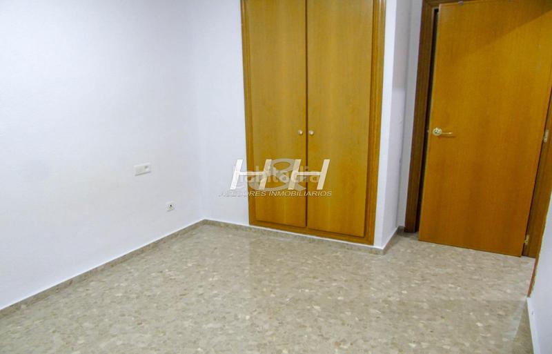 Foto 64de25ab-5598-4325-900d-6f1cb9a92229. Location appartement avec chauffage parking dans L´Eixereta Burjassot