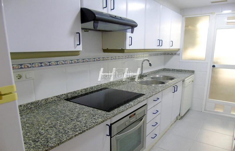 Foto 6a73a5d6-b5be-492a-a3eb-8816ce59d43d. Location appartement avec chauffage parking dans L´Eixereta Burjassot