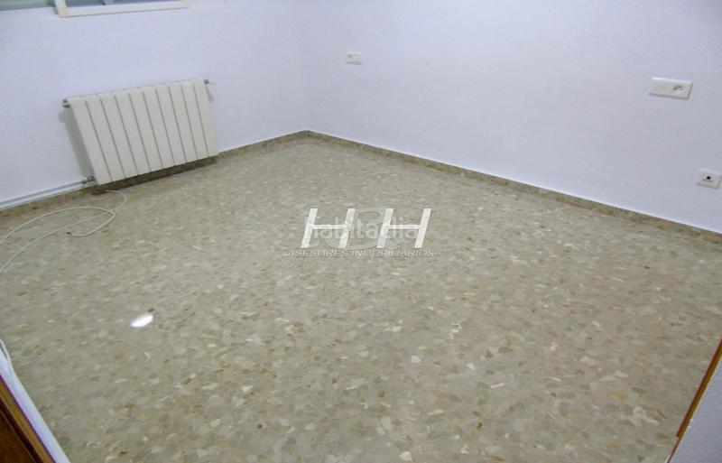 Foto a745d901-f25e-4bcb-be66-c272bcecc1a7. Rent flat with heating parking in L´Eixereta Burjassot