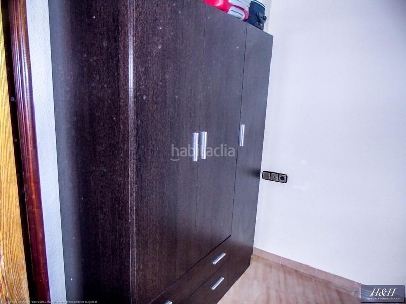 Foto e58b40fa-a30f-4058-b9b9-91efcdb651c3. Rent flat in Zona Concordia Burjassot