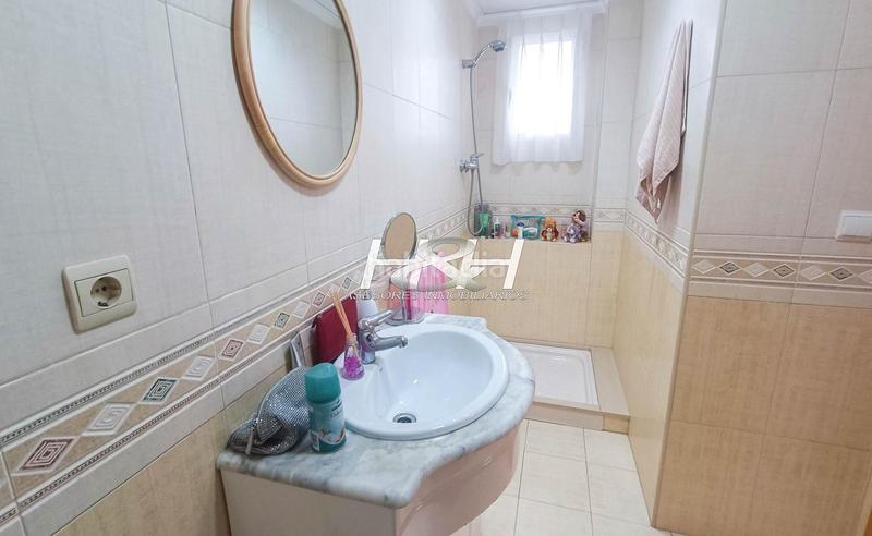 Foto 0c042c24-8c53-48e3-9db9-0791a81845fd. Appartement avec parking dans Els Orriols Valencia