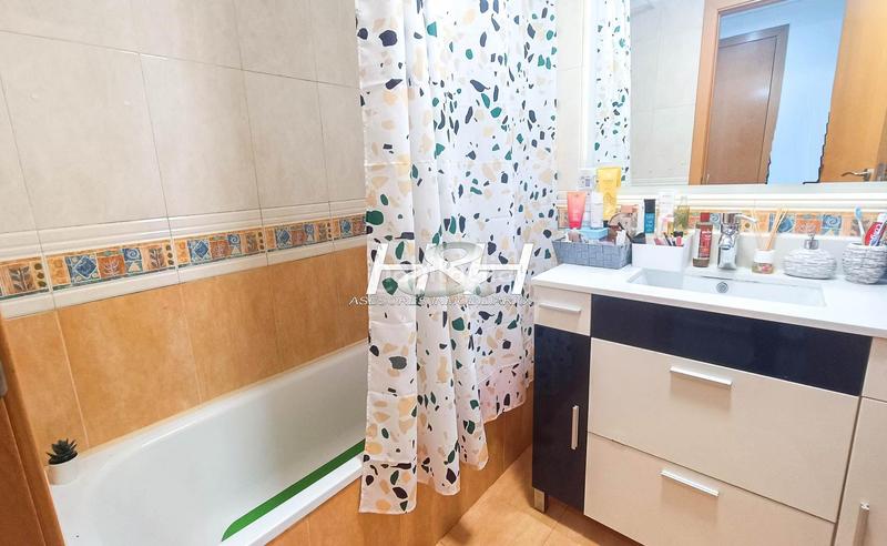 Foto 96031be6-c00c-4b8e-b69c-8fc5ac2197a1. Appartement avec parking dans Els Orriols Valencia