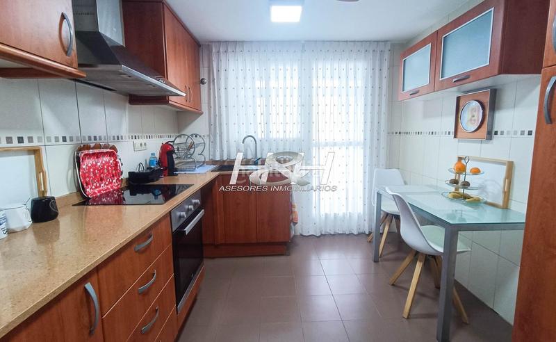 Foto fe049518-12fa-4e49-88c4-7460e97d06ae. Flat with parking in Els Orriols Valencia