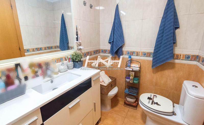 Foto cad02119-a49a-4ff2-ba05-dd395c016232. Piso en Els Orriols Valencia