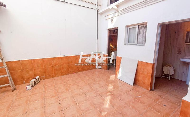 Foto c15531f6-27bd-4a78-a373-acf14d3c323e. Planta baixa amb calefacció a El Castell Burjassot