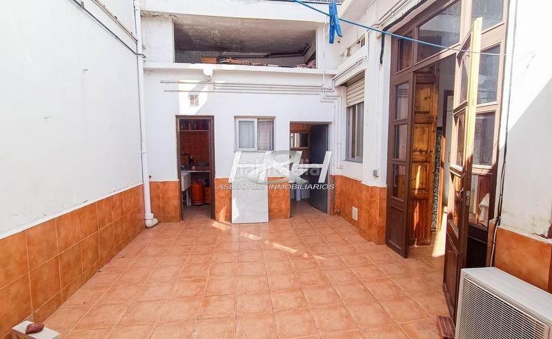 Foto cbfa62db-ab34-429f-be2e-5e4cc3b11c82. Planta baixa amb calefacció a El Castell Burjassot