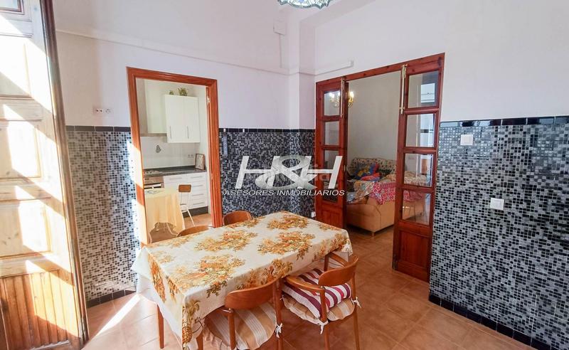 Foto d925b814-9c02-4ddb-8188-54ec887dc0b6. Planta baixa amb calefacció a El Castell Burjassot