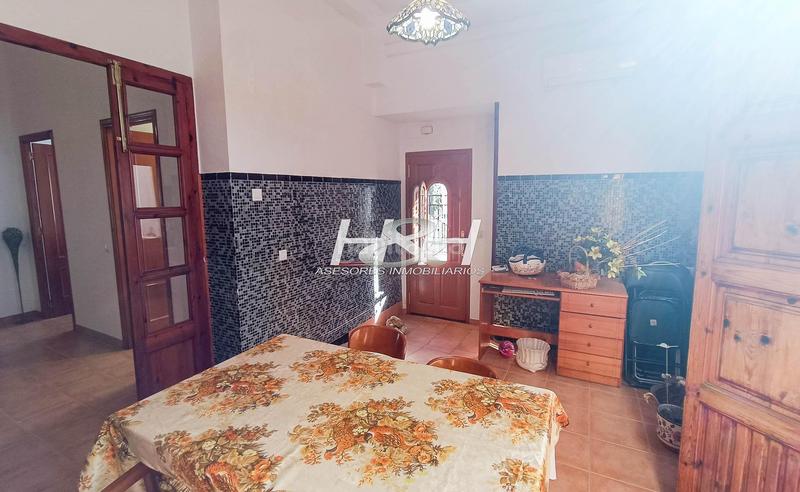 Foto 396dcc8f-529f-4eba-b596-9ae0d43ec38a. Rez-de-chaussée avec chauffage dans El Castell Burjassot