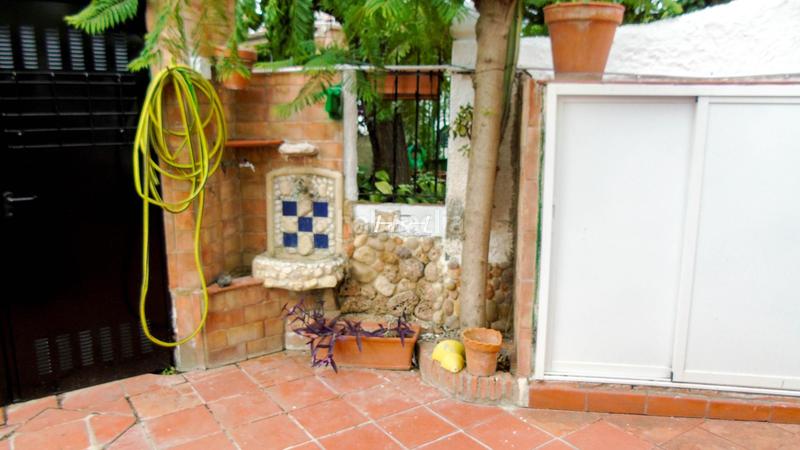 Foto 9d445ece-cf5f-4042-93f1-6d2ee99eedf9. Rent chalet with parking in La Cañada Paterna