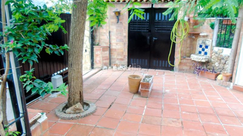 Foto fe18a75a-fe42-431a-8250-a50f0a6085a5. Rent chalet with parking in La Cañada Paterna