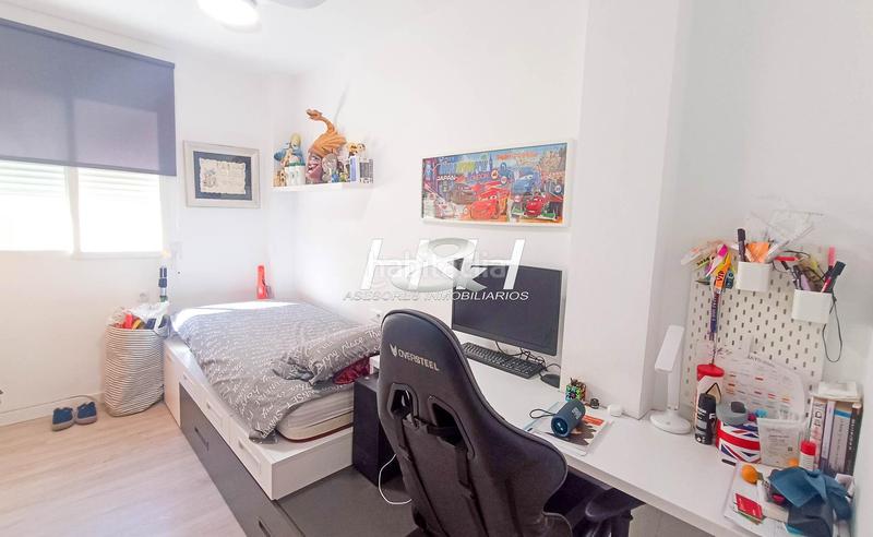 Foto 890f44aa-861f-4e5c-bf3c-b87b8485a27e. Attico con riscaldamento parcheggio in El Castell Burjassot