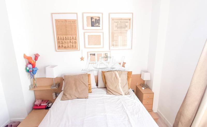 Foto f1e02dc8-e70c-43ad-a118-9a4136ac2ad4. Attico con riscaldamento parcheggio in El Castell Burjassot