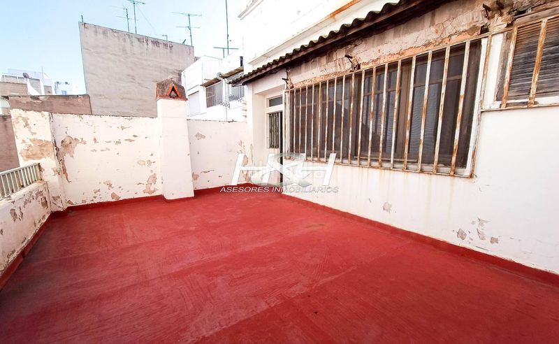 Foto 5b05c3ec-c7c2-42aa-8156-ce486b53cba4. Àtic a Antiga Moreira Sagunt