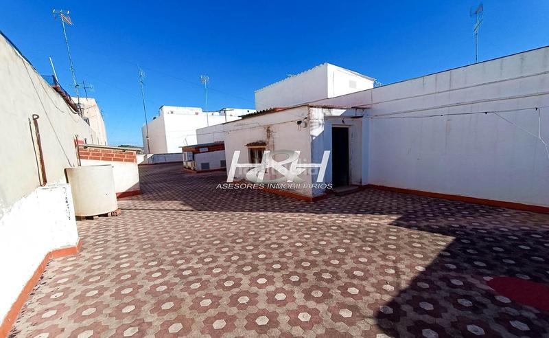 Foto 2a94d3e9-ec2a-4b89-b3c5-6db3d5960d67. Attico in Antiga Moreira Sagunt