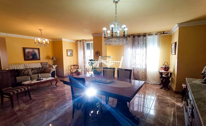 Foto aac55a1a-3c03-4655-b2e2-0eea47878953. Attico in Antiga Moreira Sagunt