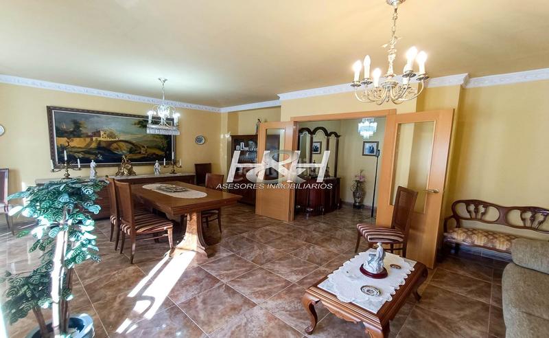 Foto cc35bdf3-fb30-4f78-a07a-012ebedea191. Attico in Antiga Moreira Sagunt