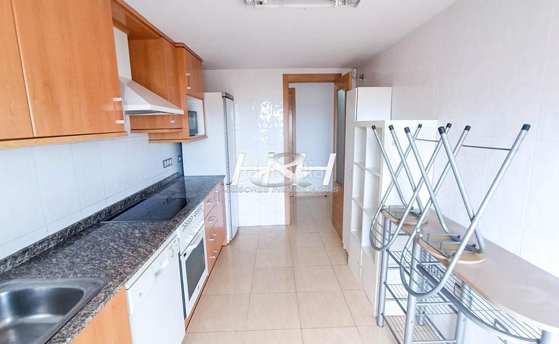 Foto 27aacc2b-0388-4213-b9c6-0bbf04fa4e06. Pis amb aparcament a Sotolivar-Mas del Rosari Paterna