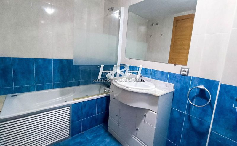 Foto 6d7821f8-587c-4e04-9ba1-d14e9485a5bd. Pis amb aparcament a Sotolivar-Mas del Rosari Paterna