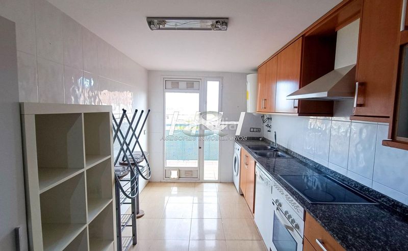 Foto c9ef09ff-a98f-4ac1-a18a-1da0164c2e6c. Pis amb aparcament a Sotolivar-Mas del Rosari Paterna