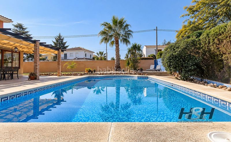 Foto 60a71735-e5c7-43f9-be7d-fa4fe2e54f75. Xalet amb calefacció aparcament piscina a Riba - roja de Túria