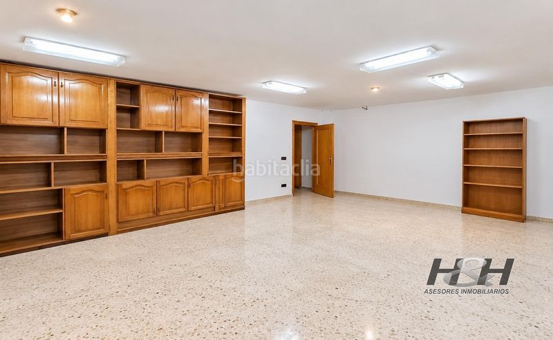 Foto e8f8fc37-179d-489d-8719-e50cad6105fb. Xalet amb calefacció aparcament piscina a Riba - roja de Túria