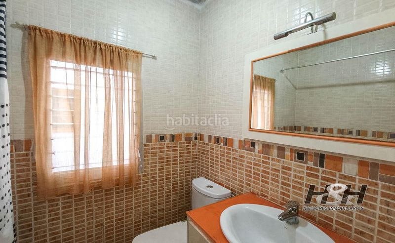 Foto 4c881f20-e36e-48c5-b3fc-5aa3571c6d4b. Pis amb calefacció a El Alborgí Paterna