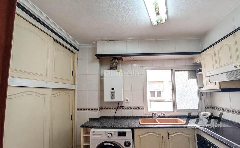 Foto c8ee9a1d-94f5-4916-b3ae-3f6bdfa69d34. Pis amb calefacció a El Alborgí Paterna