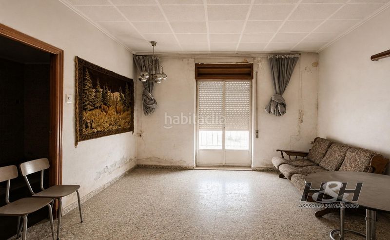 Foto 530135f3-17c3-46c9-b423-eb5802a5fa41. Casa a El Castell Burjassot