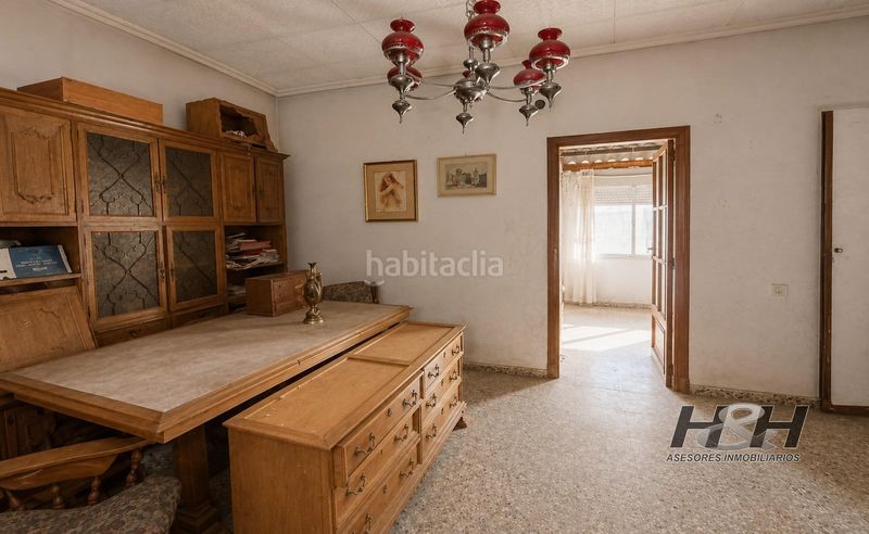 Foto d4868b17-8c7d-4e2e-a3c3-dc326c5ee6e5. Casa a El Castell Burjassot