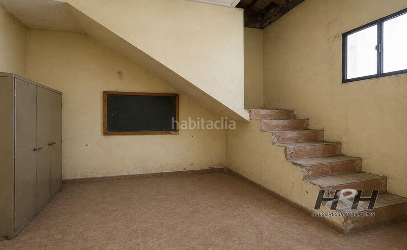 Foto 00d75d8f-44b9-4ece-8622-8b62b4dc5a50. Edificio in L´Eixereta Burjassot