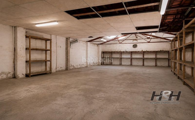 Foto c6e812c8-1a5a-4baf-8e16-b40ce0add280. Edificio in L´Eixereta Burjassot