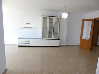 Affitto Appartamento in El Castell. Magnífico piso en alquiler en la zona el empalme  130 m2 útiles