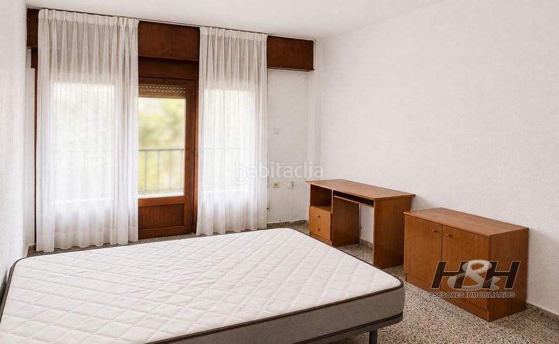 Foto d8e2f679-5b39-4d49-a7f3-3add5bd29af0. Pis a Zona Concordia Burjassot