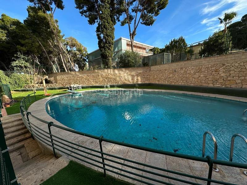 Foto fcef42f4-b6be-4865-8231-aa43b26fde3e. Pis amb aparcament piscina a Goteta Alicante