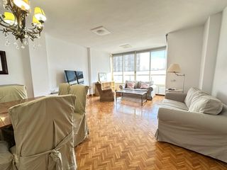 Location Appartement  Avenida federico soto. Piso muy luminoso en federico soto, al lado de luceros.
