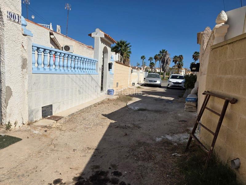 Foto 30af533a-b384-4db9-b59c-c08785bc9956. Casa oportunidad en Zona Carrefour - Urbanizaciones Torrevieja