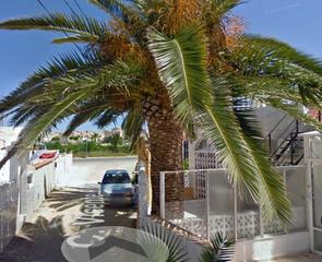 Casa a Zona Carrefour - Urbanizaciones. Oportunidad en torrevieja