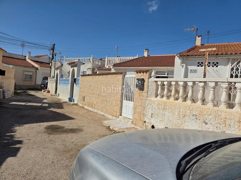 Foto a6eb447e-f230-450d-b52d-0f539624ff94. Casa oportunidad en Zona Carrefour - Urbanizaciones Torrevieja