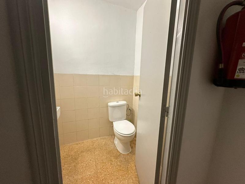 Foto 9636ffba-cb6a-47cc-a3b7-315c140494bc. Alquiler local comercial  perfecto estado junto a renfe en Alicante