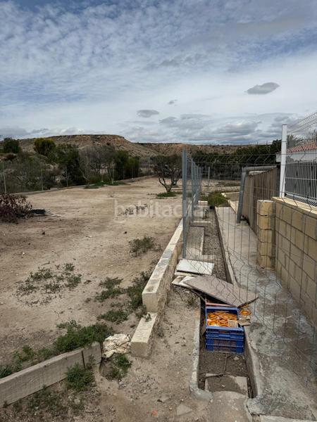 Foto 3761b289-6593-4a54-b4b7-7e5d219c6d83. Chalet  con piscina en Fontcalent en Fontcalent Alicante