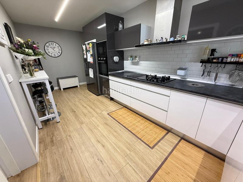 Foto b8dff0da-176e-48f0-b86a-122199ecfe6c. Chalet  con piscina en Fontcalent en Fontcalent Alicante