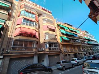 Appartement à San Blas. Piso san blas 4 habitaciones con ascensor