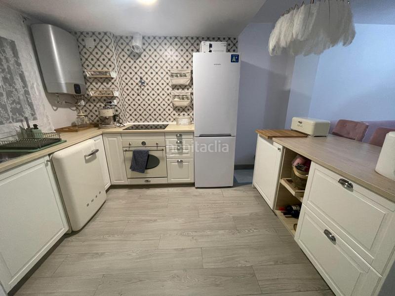 Foto 9906c4a2-85cf-42bf-8e91-5f819ada34c0. Alquiler apartamento alquiler en la font acogedor apartamento con comodidades modernas en Campello (el)