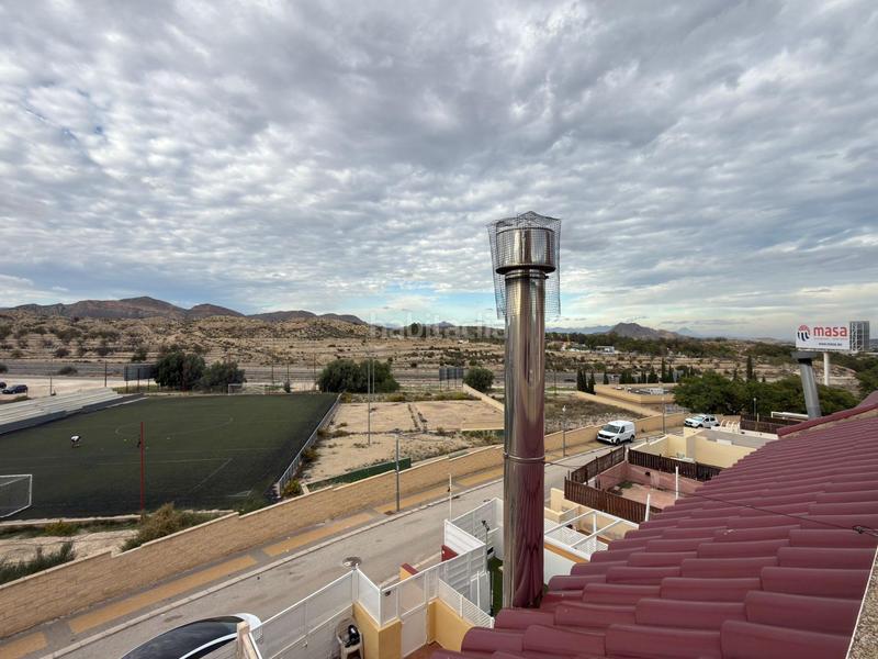 Foto a53d3954-3037-4122-ad46-bae08127e159. Maison jumelée dans Monforte del Cid