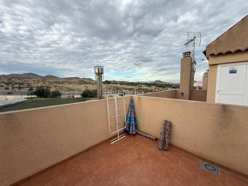 Foto c60883ad-4540-46fc-a718-ff832d4904b5. Maison jumelée dans Monforte del Cid