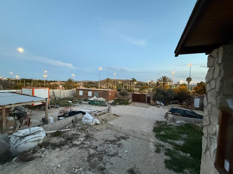 Foto a1857bf3-b6f0-4839-8ffb-1aa382d240a7. Xalet a Sol y Luz Sant Vicent del Raspeig