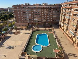 Ático en Parque Lo Torrent. Impresionante ático dúplex con amplia terraza y una distribución