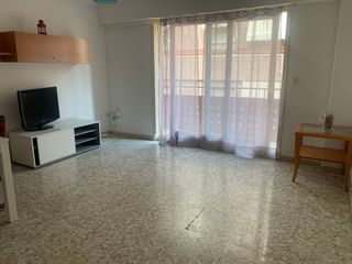 Lloguer Pis a Santo Domingo. Piso 3 dormitorios y 1 baño en san blas....