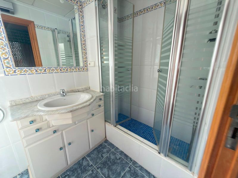 Foto af7a67a7-c5f0-4411-a78b-ceb9ea439a91. Edificio in Mercado Alicante